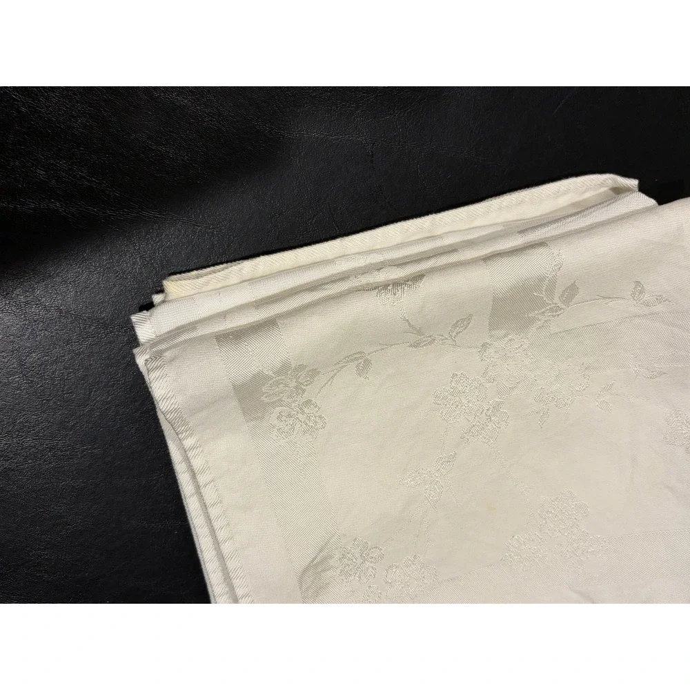 VTG Set of 5 Ivory XL Cream Damask Luncheon Dinner Napkins Floral 17.5 x 17.5